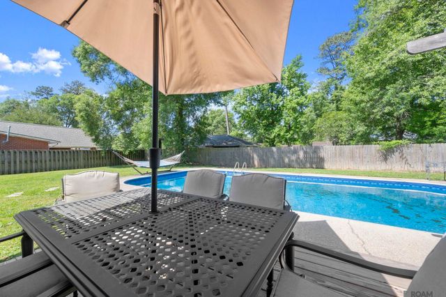809 Poplar St, Denham Springs, LA 70726