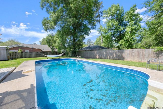809 Poplar St, Denham Springs, LA 70726