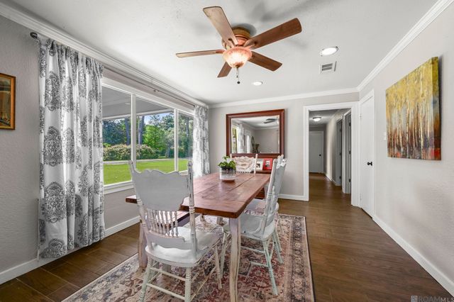 809 Poplar St, Denham Springs, LA 70726