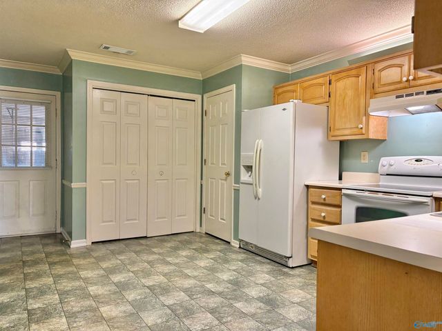 427 Cherry Street, Hartselle, AL 35640