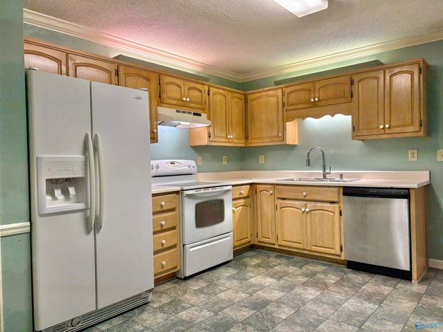 427 Cherry Street, Hartselle, AL 35640