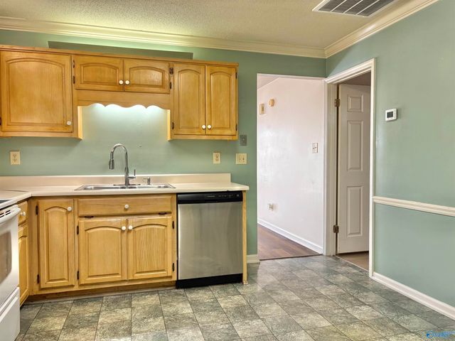 427 Cherry Street, Hartselle, AL 35640