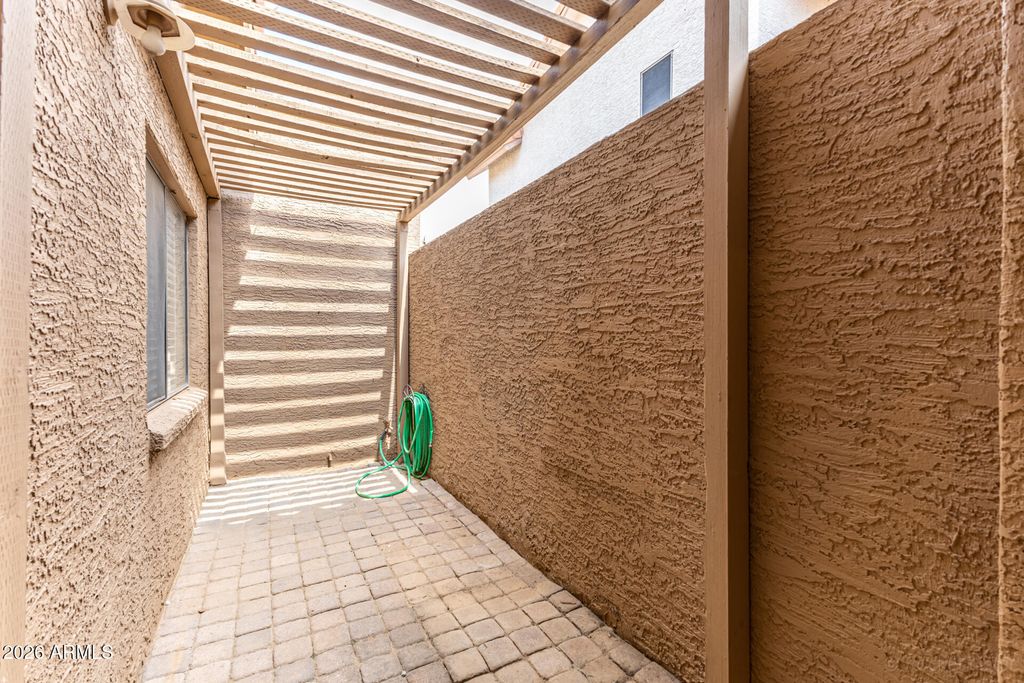 Image 28 of property listing at 9117 E CAPTAIN DREYFUS Avenue, Scottsdale, AZ 85260