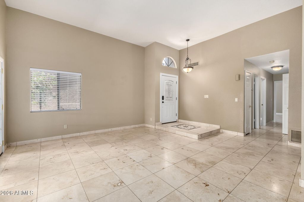 Image 6 of property listing at 9117 E CAPTAIN DREYFUS Avenue, Scottsdale, AZ 85260