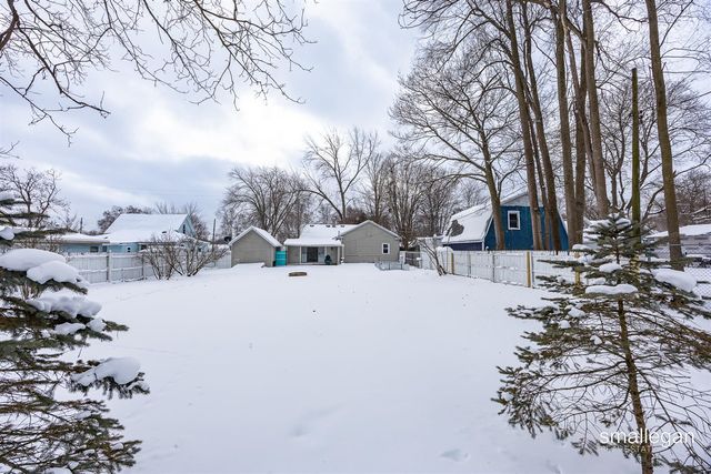 408 E Market Street, Greenville, MI 48838