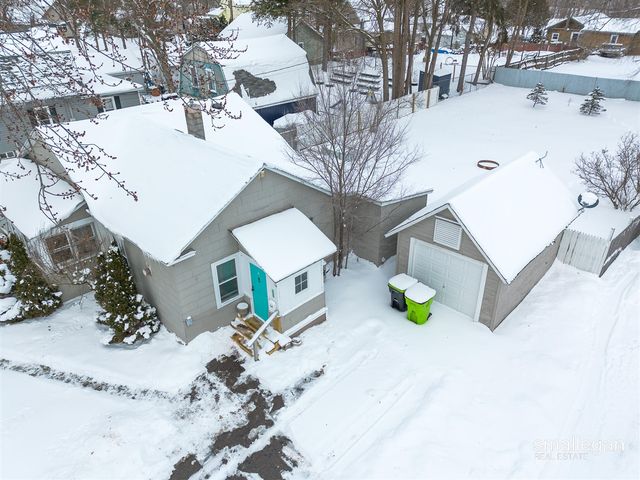 408 E Market Street, Greenville, MI 48838