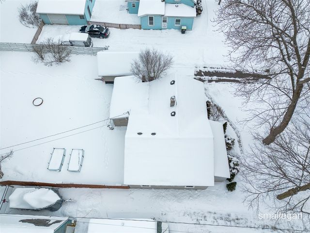 408 E Market Street, Greenville, MI 48838