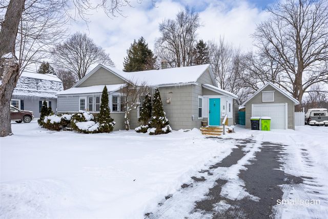 408 E Market Street, Greenville, MI 48838