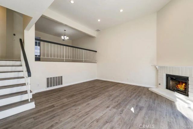 5800 Owensmouth Avenue 14, Woodland Hills, CA 91367