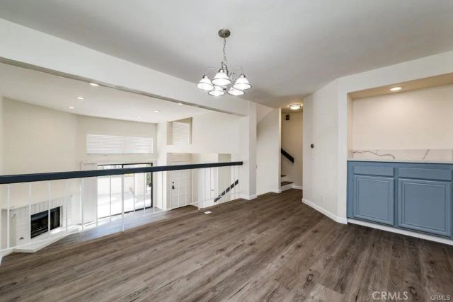 5800 Owensmouth Avenue 14, Woodland Hills, CA 91367