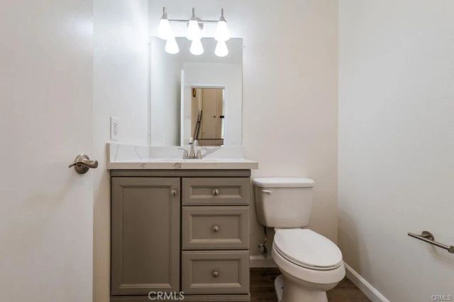 5800 Owensmouth Avenue 14, Woodland Hills, CA 91367