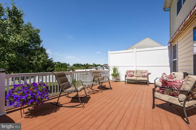 1052 WALNUT ST, Honey Brook, PA 19344