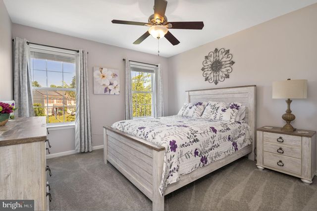 1052 WALNUT ST, Honey Brook, PA 19344