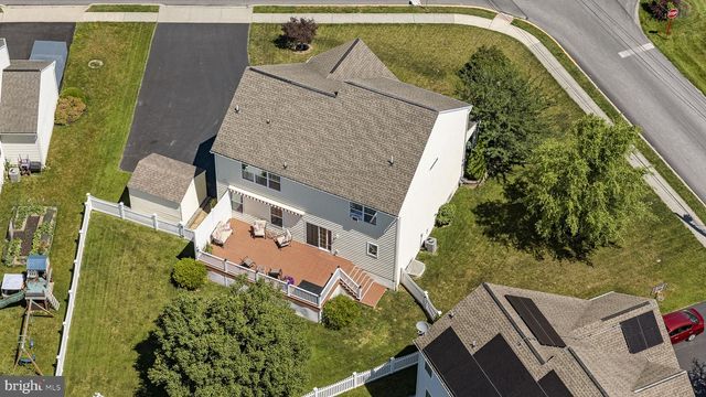 1052 WALNUT ST, Honey Brook, PA 19344