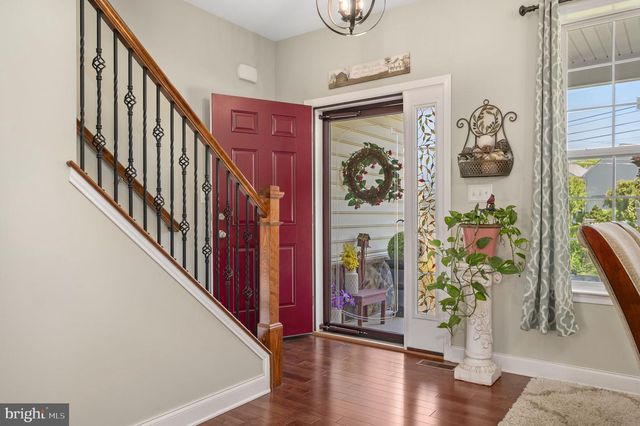 1052 WALNUT ST, Honey Brook, PA 19344