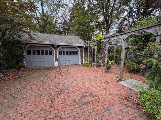 124 Wadsworth Street, Canfield, OH 44406