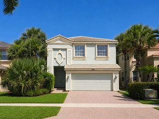 9070 Dupont Place, Wellington, FL 33414