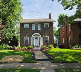 6773 Chamberlain Avenue, University City, MO 63130