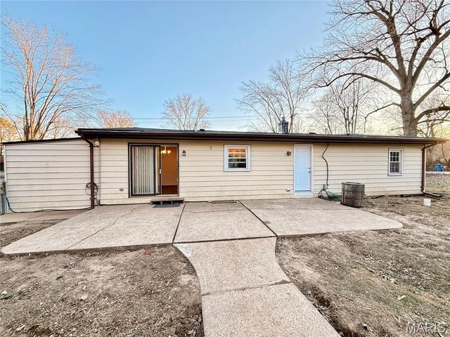 2806 Hazel Drive, Arnold, MO 63010