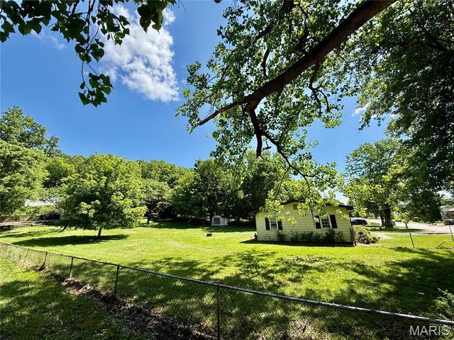 2806 Hazel Drive, Arnold, MO 63010