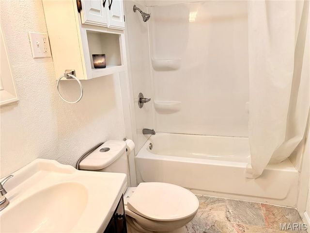 2806 Hazel Drive, Arnold, MO 63010