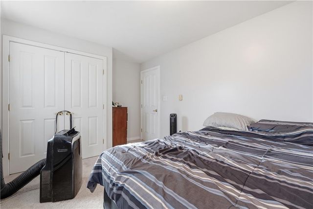 5640 Sullivan Trail, Plainfield Twp, PA 18040