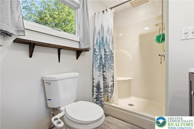 5640 Sullivan Trail, Plainfield Twp, PA 18040