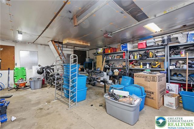 5640 Sullivan Trail, Plainfield Twp, PA 18040