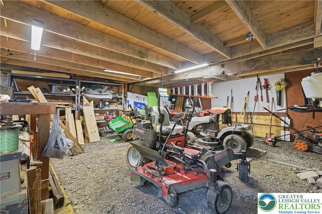 5640 Sullivan Trail, Plainfield Twp, PA 18040