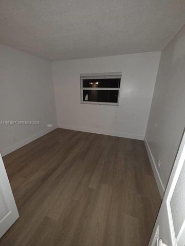 1125 NE 16th Pl 212, Fort Lauderdale, FL 33305