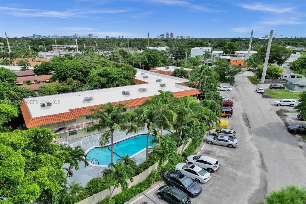 1125 NE 16th Pl 212, Fort Lauderdale, FL 33305