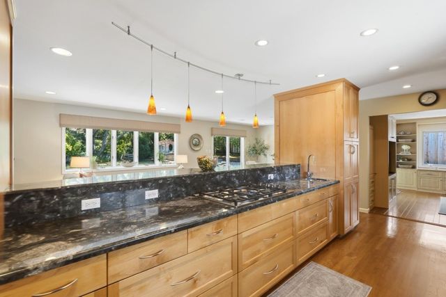 2801 Trousdale Drive, Burlingame, CA 94010