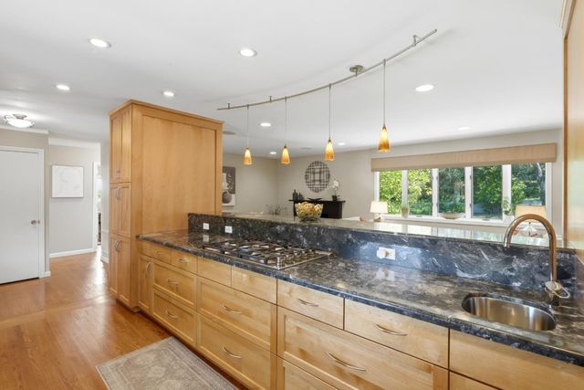 2801 Trousdale Drive, Burlingame, CA 94010