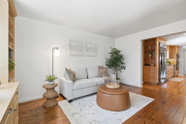 2801 Trousdale Drive, Burlingame, CA 94010