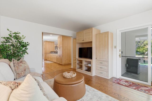 2801 Trousdale Drive, Burlingame, CA 94010
