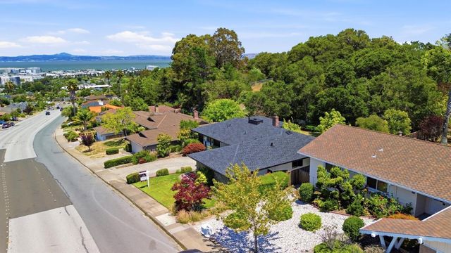 2801 Trousdale Drive, Burlingame, CA 94010