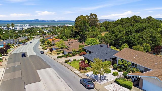 2801 Trousdale Drive, Burlingame, CA 94010