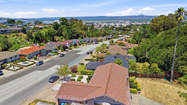 2801 Trousdale Drive, Burlingame, CA 94010