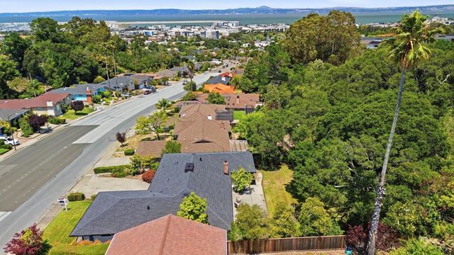 2801 Trousdale Drive, Burlingame, CA 94010