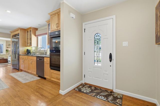 2801 Trousdale Drive, Burlingame, CA 94010