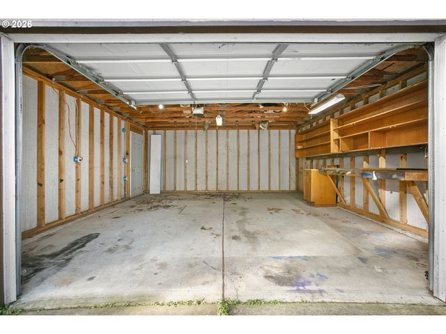 5517 Se LEXINGTON St, Portland, OR 97206