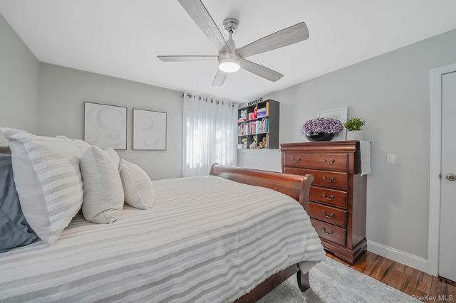 3 Biscayne Avenue, Farmingville, NY 11738