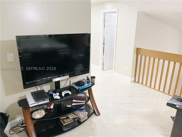 600 NW 210th St 102-28, Miami Gardens, FL 33169