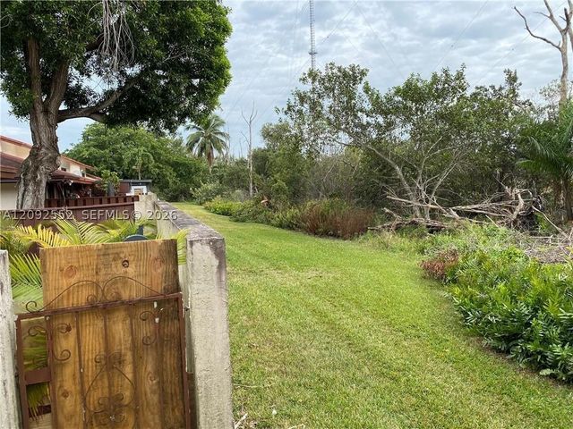 600 NW 210th St 102-28, Miami Gardens, FL 33169