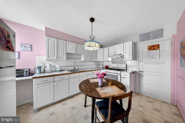 229 BAYARD AVE, Wilmington, DE 19805