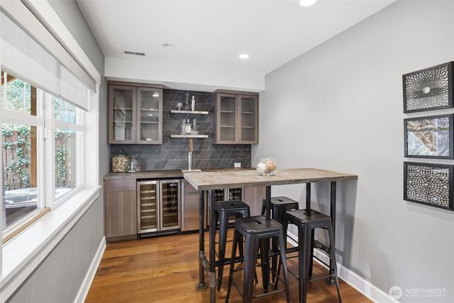 4606 41St Avenue S, Seattle, WA 98118