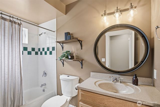 4606 41St Avenue S, Seattle, WA 98118