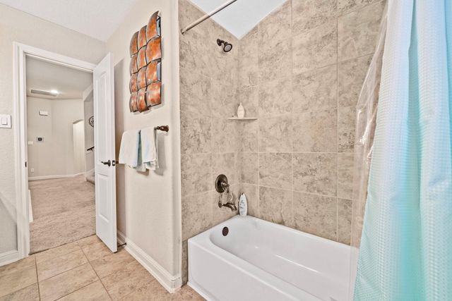 4222 Grand Sunnyview Lane, Houston, TX 77084