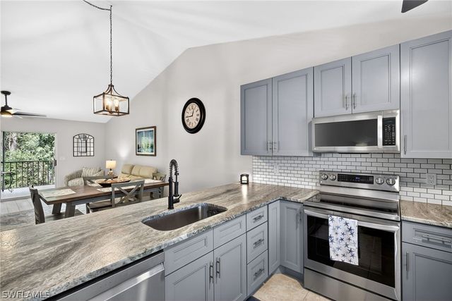 13170 White Marsh LN 200, Fort Myers, FL 33912