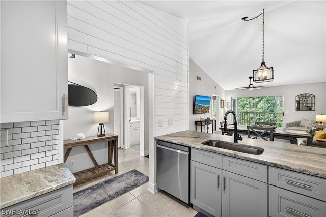 13170 White Marsh LN 200, Fort Myers, FL 33912